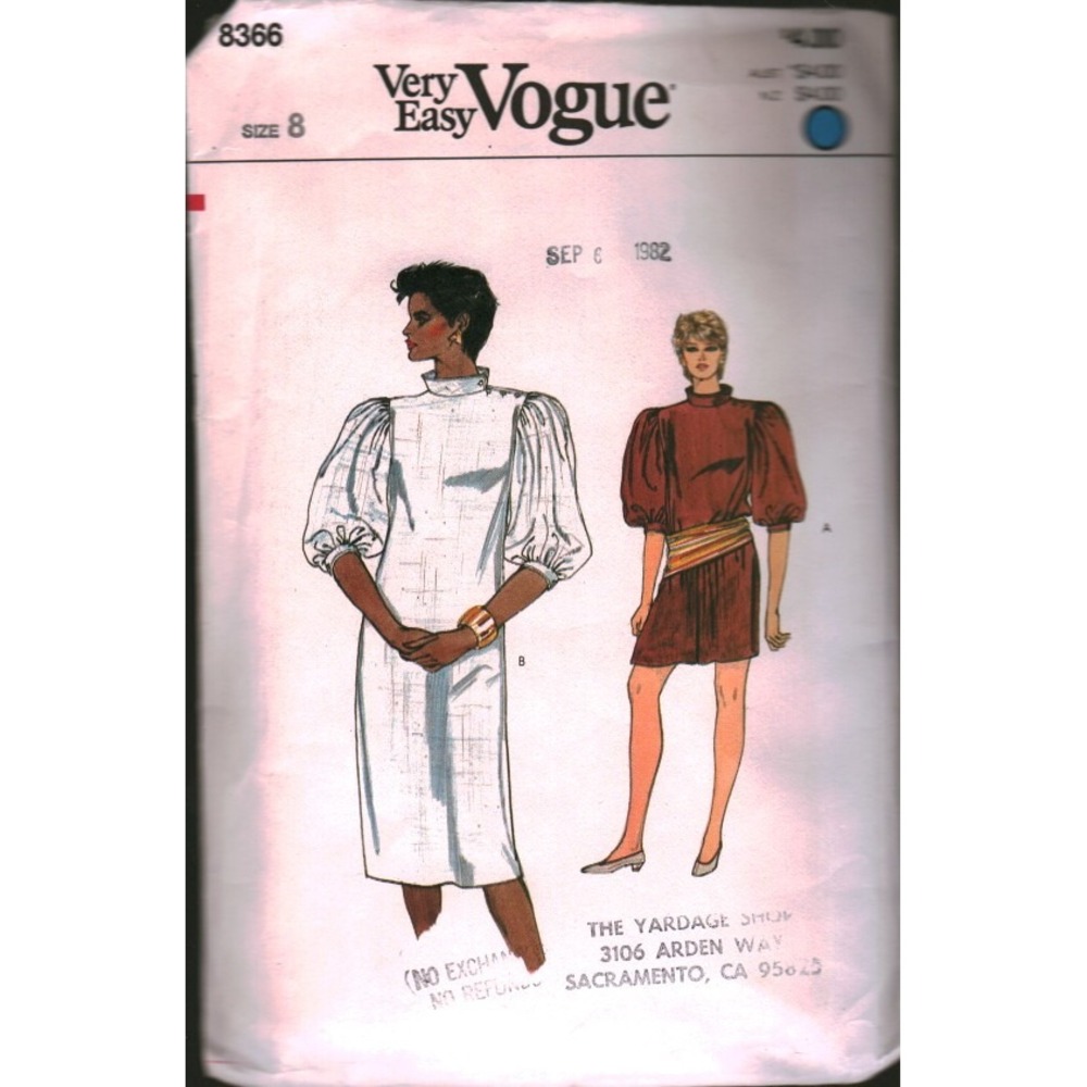 Vintage 1982 Very Easy Vogue 8366 Dress Sewing Pattern Size 8 Puff Sleeve Funnel